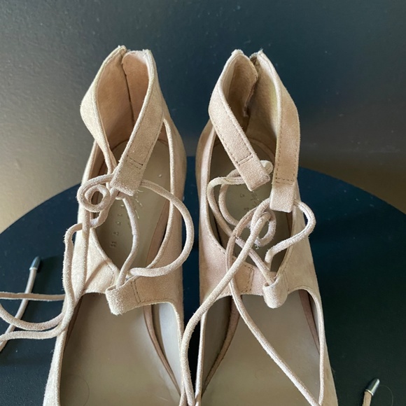 LORD&TAYLOR suede shoes - Picture 2 of 7